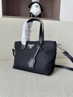 Women's classic bags
