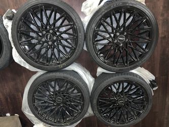 Versus Rin 255/35ZR20