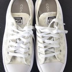 Converse White Women Size 6