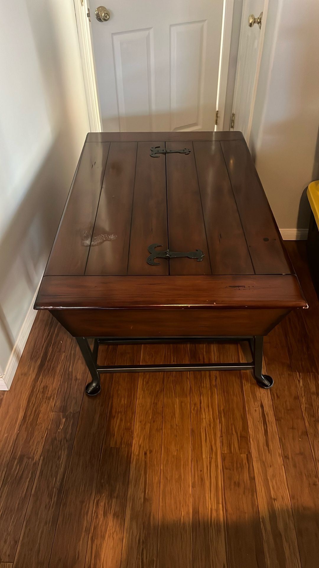 Coffee Table With Storage