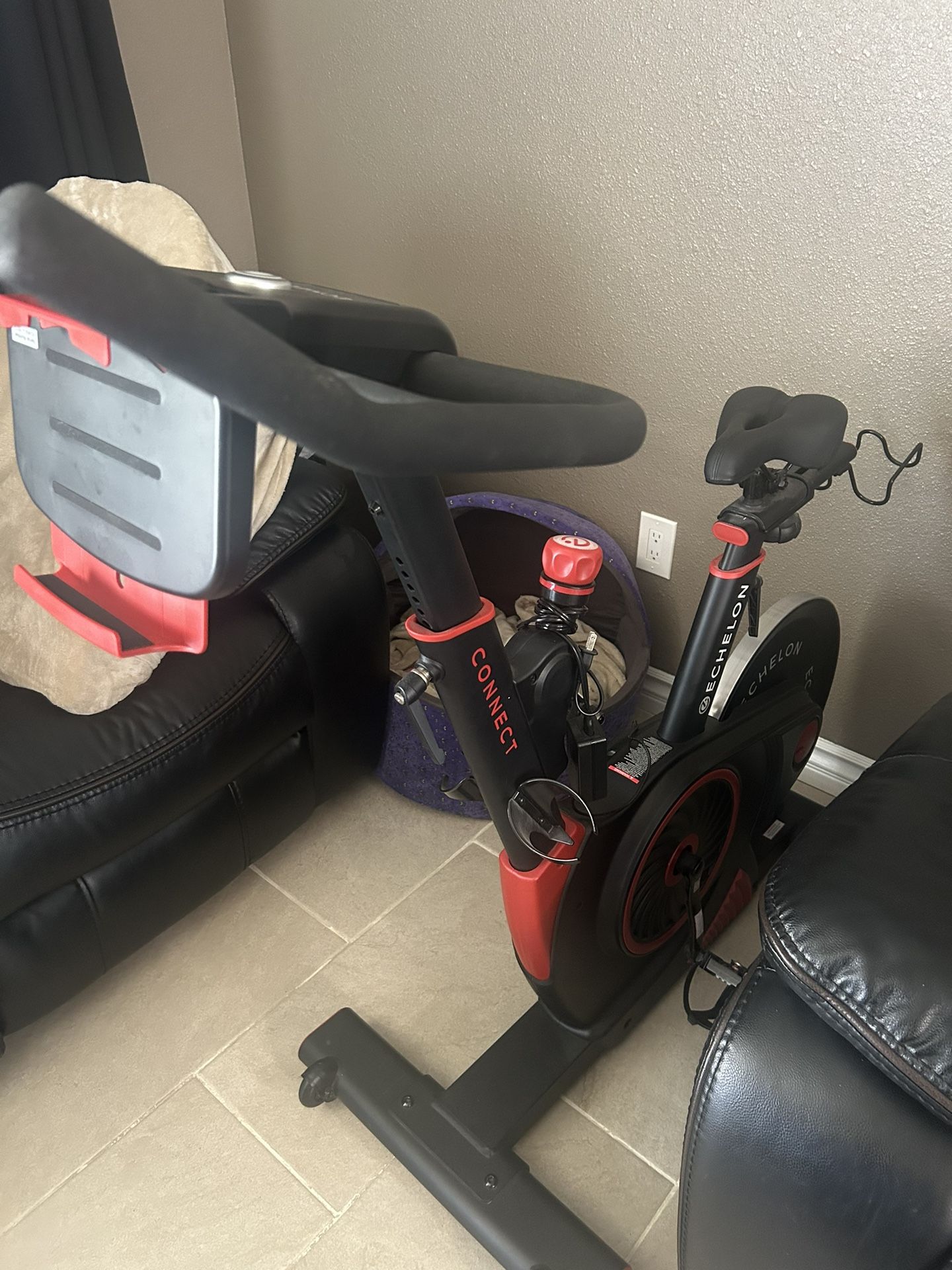 Echelon EX3 Smart Connect Fitness Bike Used Maybe Once !!! Basically NEW!! Paid Over $1500.00