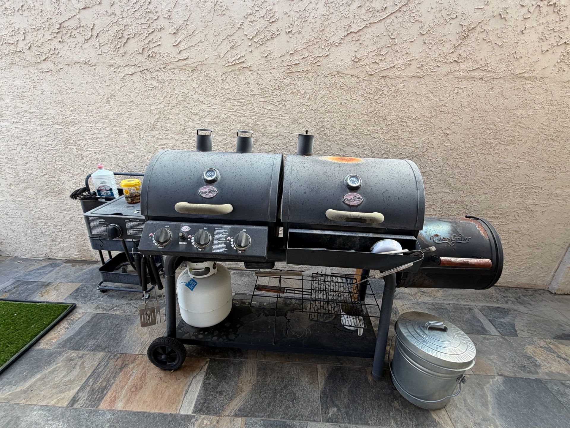 Char-Griller Texas Trio Dual Fuel BBQ