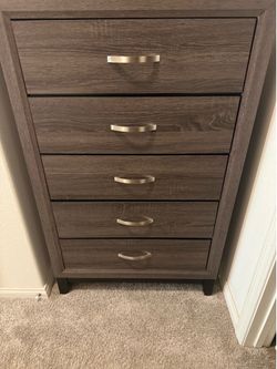 Queen size bedroom set with shoe storage drawer
