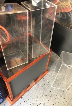 Display case acrylic