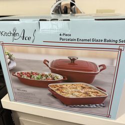 4 Piece  Porcelain Enamel Glaze Baking Set. Brand New 