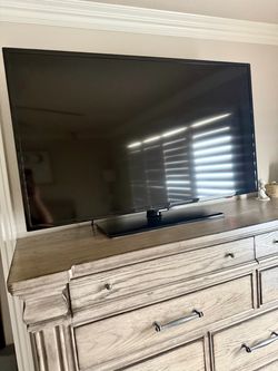 Samsung 46” 1080p LED HDTV – great condition