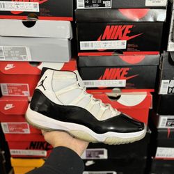 2018 Jordan Concord 11s size 11 USED But Clean