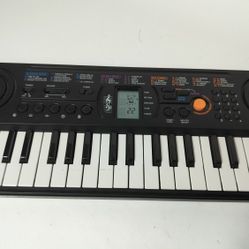 Casio SA-77 Mini Portable Electronic Keyboard
