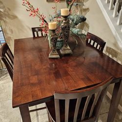 Pub Style Table & Chairs