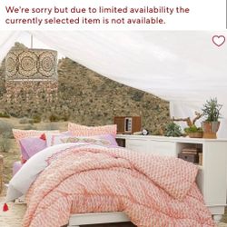 Pottery Barn Teen Bed 