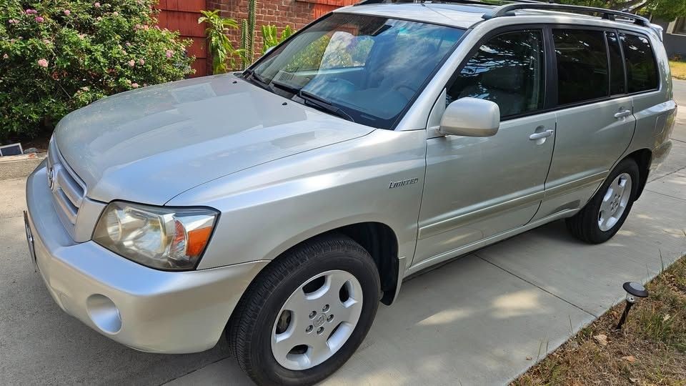 2004 Toyota Highlander