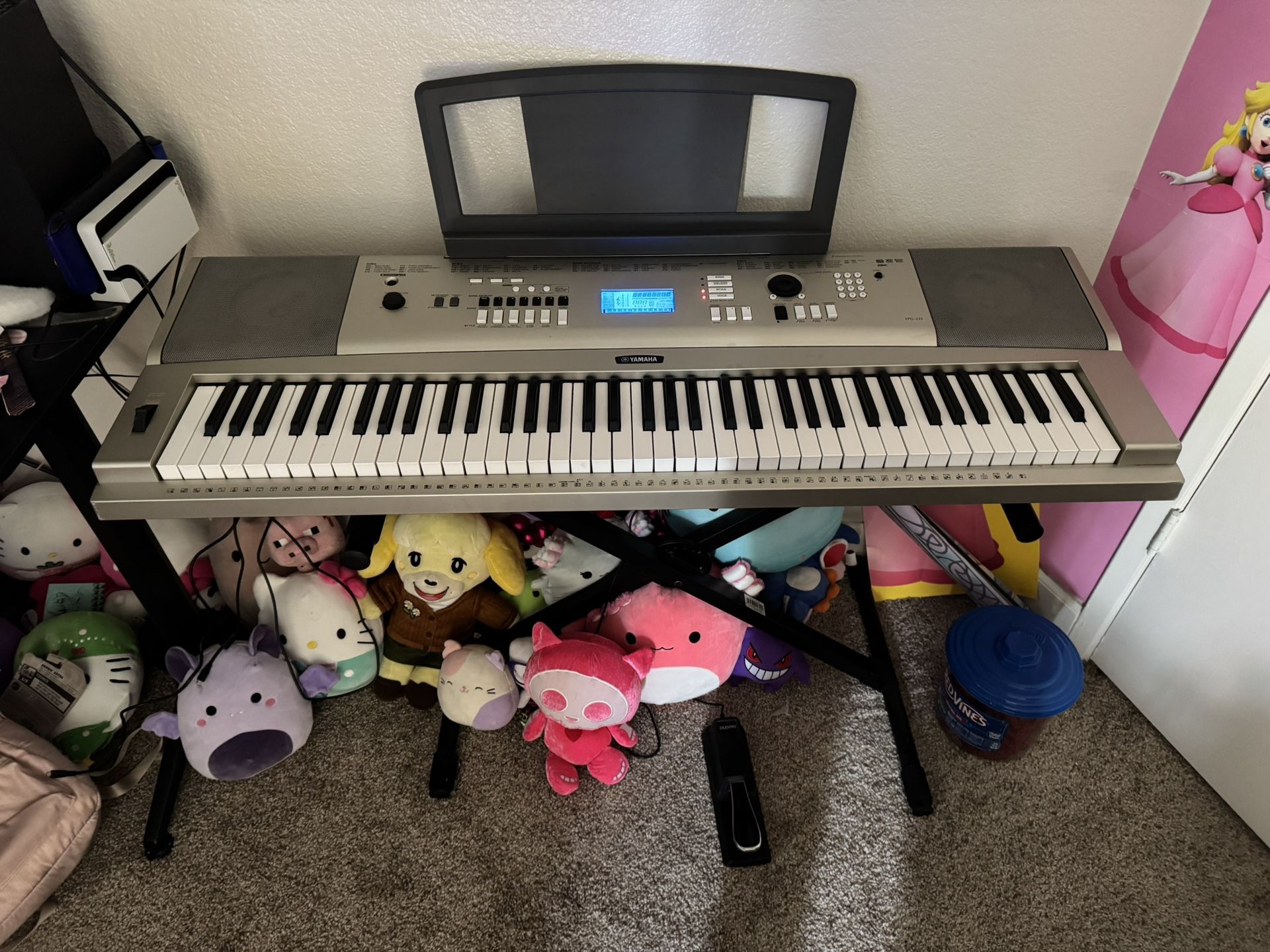 Yamaha YPG-235 Piano Keyboard