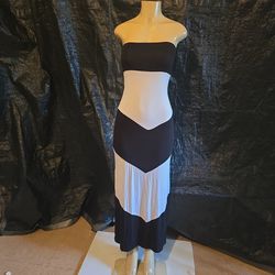 New Black And White Dress  Size Smol