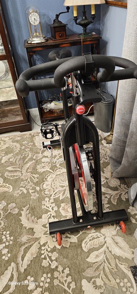 Sunny Indoor Belt Driven Exercise Bike Like New