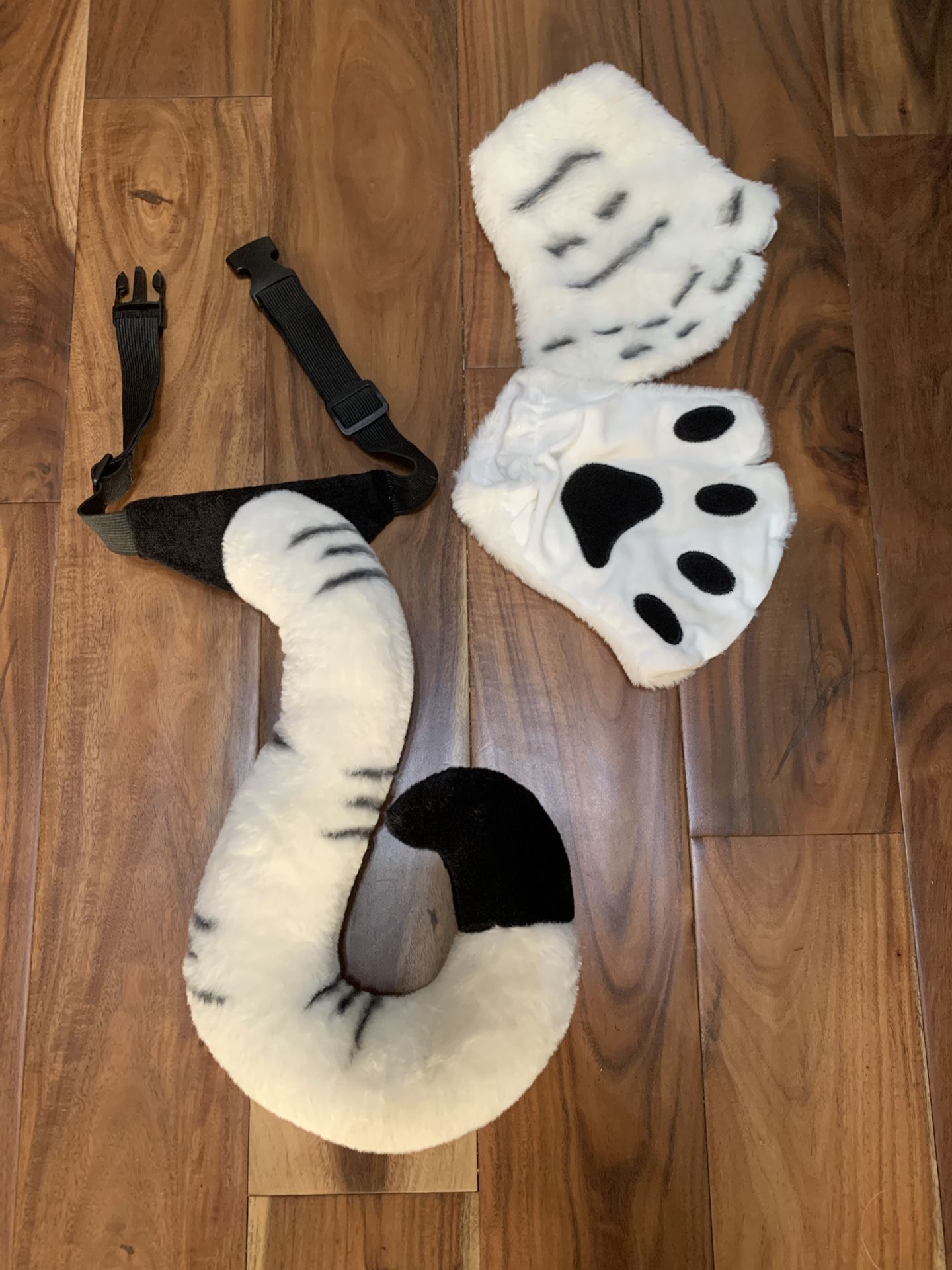 Halloween / Dress Up  Cat / Tiger Tail / Paws 