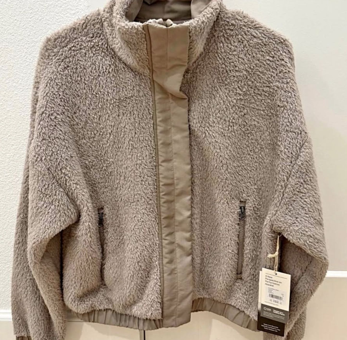 Vuori Cozy Sherpa Jacket, size S in graphite - $100