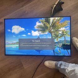 LG 43” 4K HDR Smart LED TV Television 