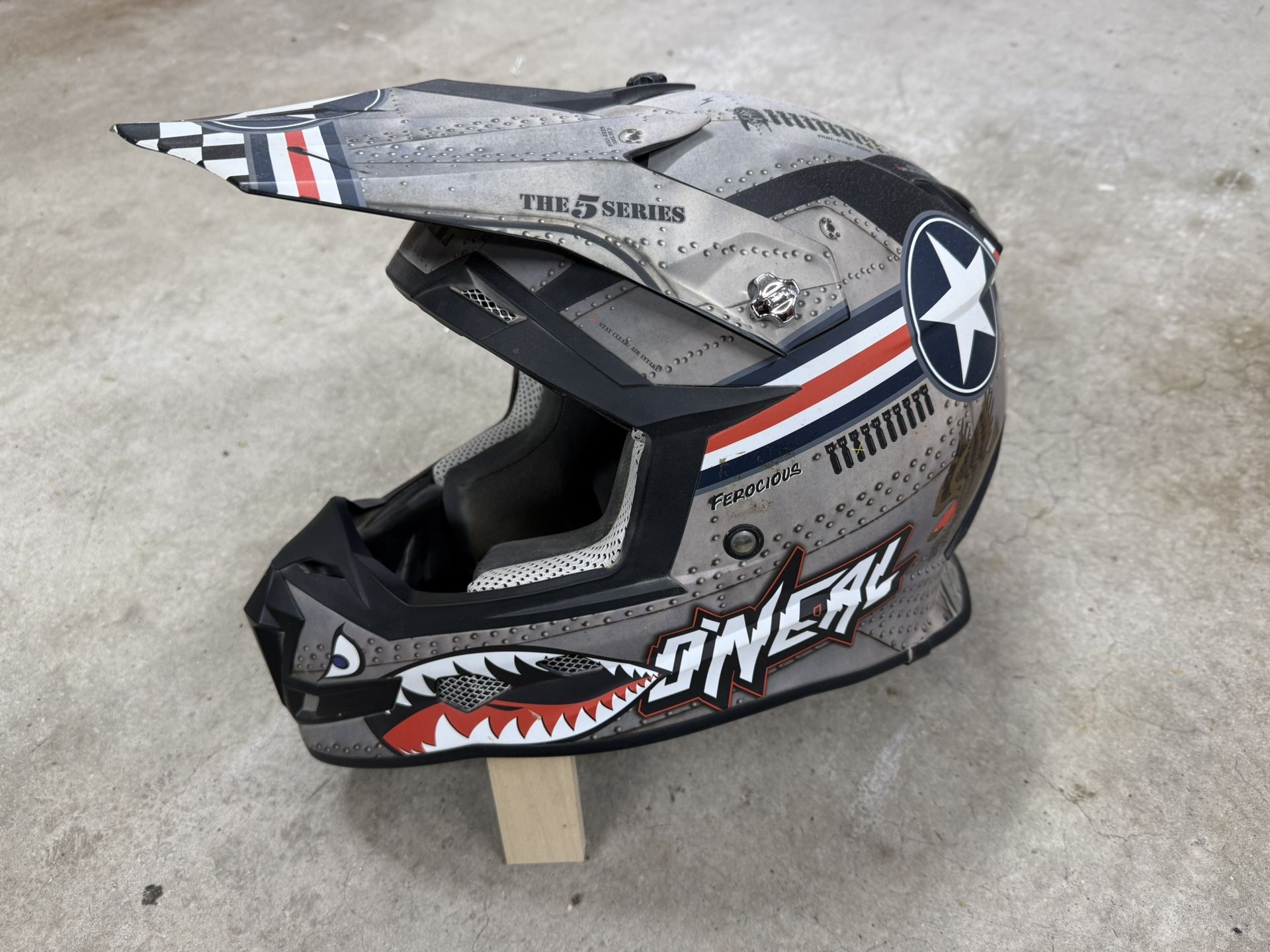 O’Neal Series 5 Motorcycle Helmet -size M