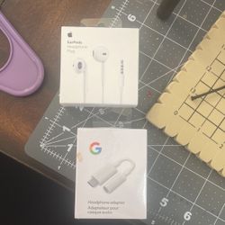 Ear Pods & Headphone Adapter