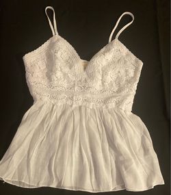Women’s White Babydoll Top White Floral Lace Peplum cami Size Small