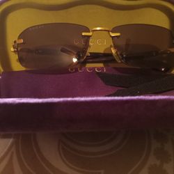 Very Gently Used Gucci Sunglasses These Glasses Are Still At This Price Spring Is Coming