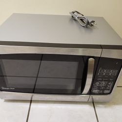 1.3 Cu. Ft. Microwave oven