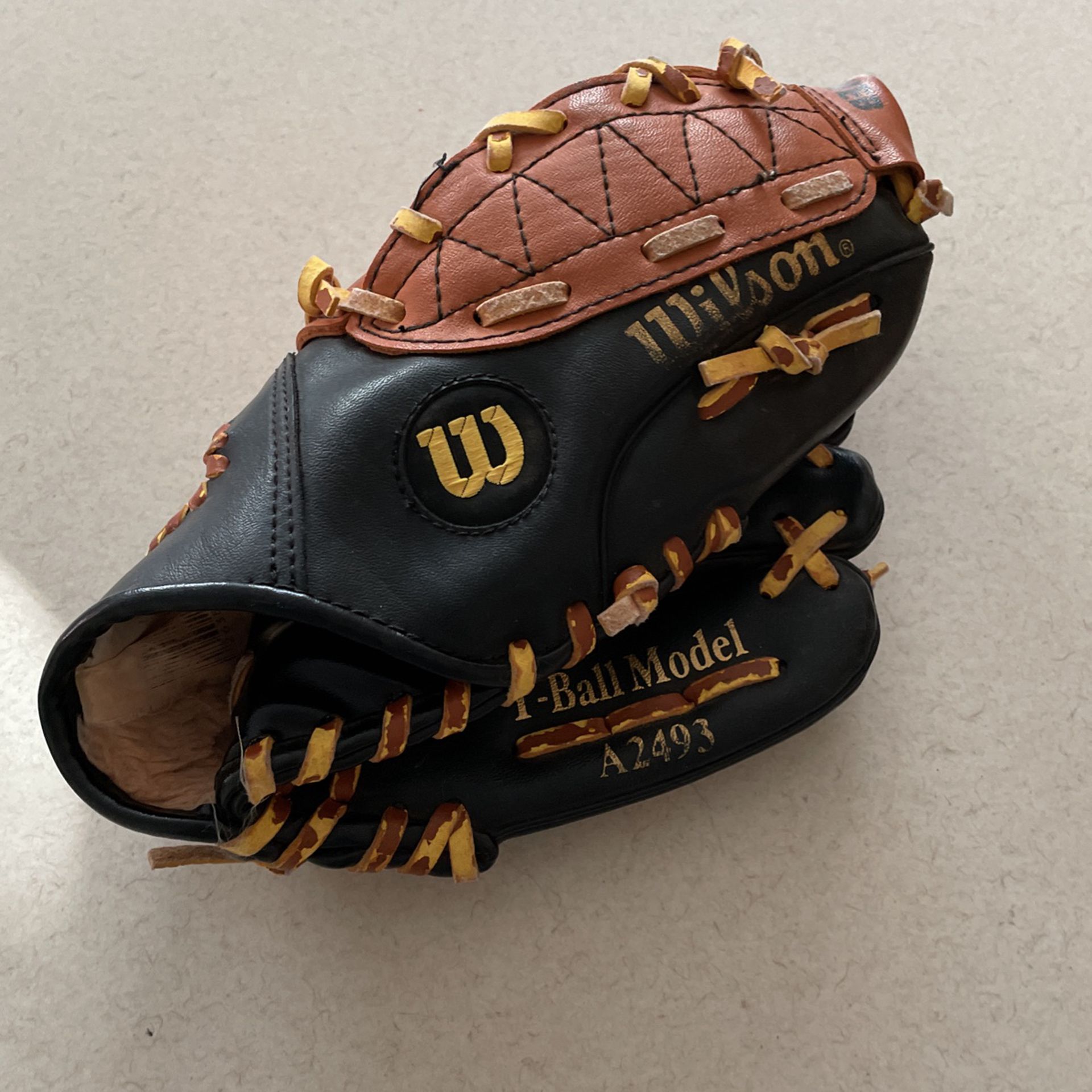 Wilson T-Ball Glove 