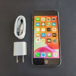 iPhone 6s - UNLOCKED - Like New  