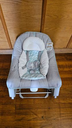 Ingenuity Keep Cozy 3-in-1 Grow with Me bouncer .