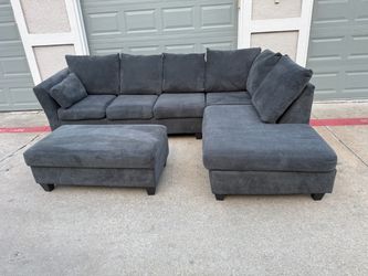 Gray Sectional Couch with Ottoman