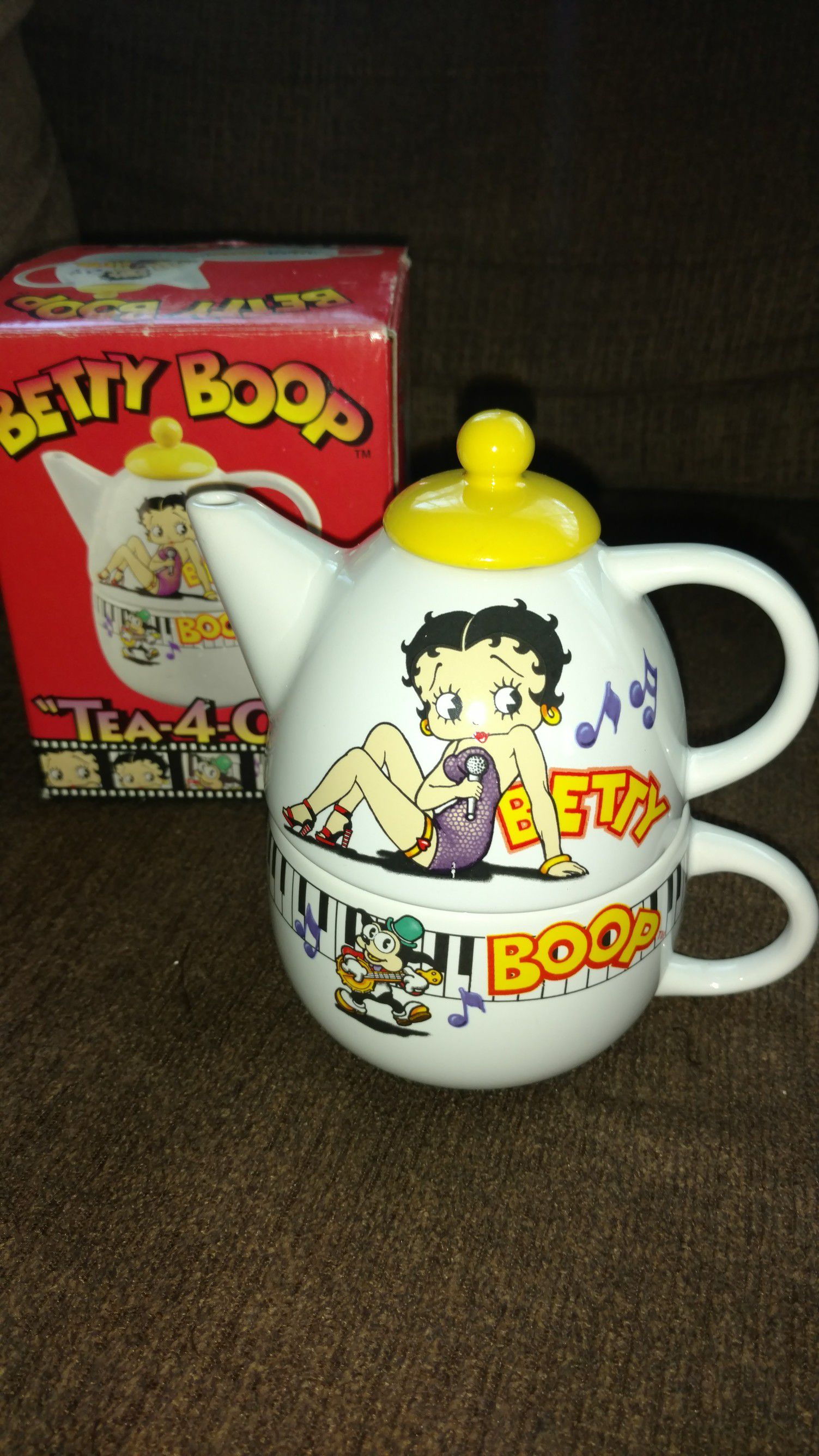 Betty Boop tea 4 one- new in box