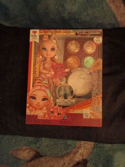 RAINBOW HIGH DOLL