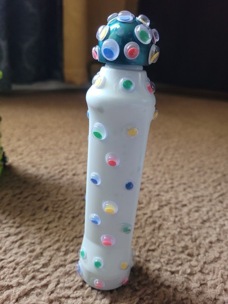 Bingo markers.