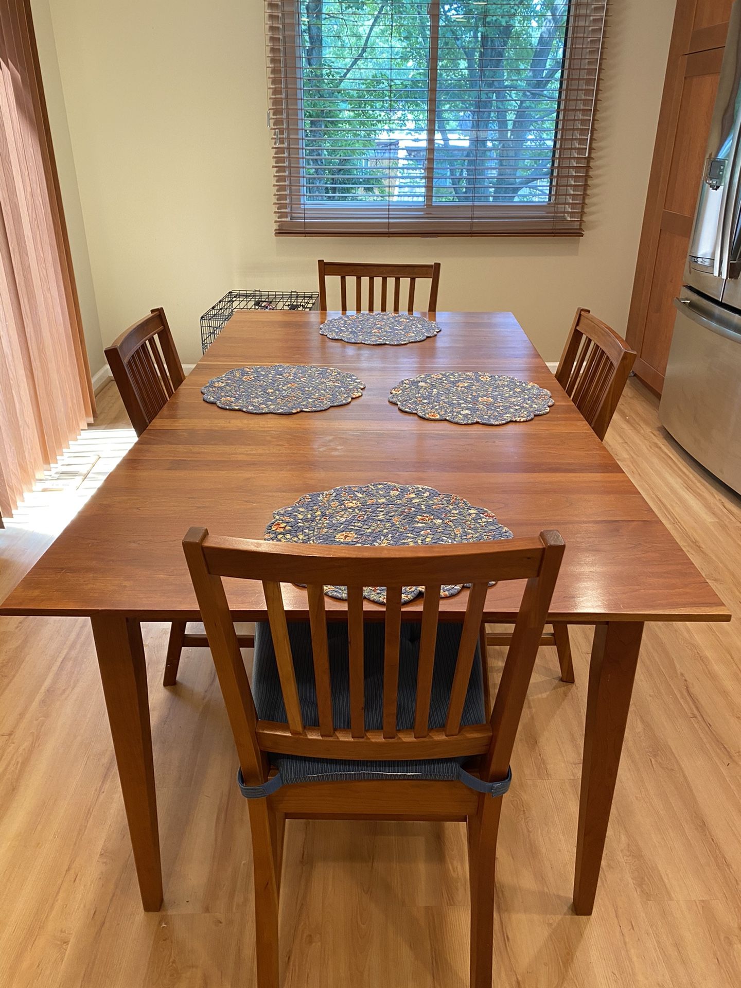 Solid wood kitchen table and 4 chairs.