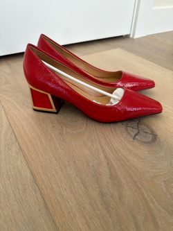 Ninety Union Blink Square Toe Pump On A Architectural 2.5 Inch Heel, size 9