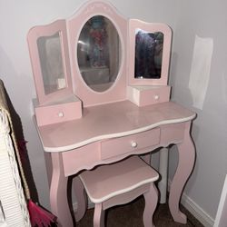 Little Girls Vanity 