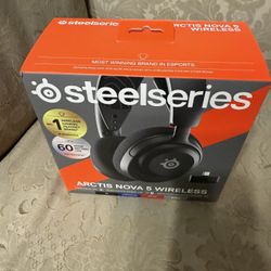 Brand New Arctis Nova 5 Wireless Headphones 