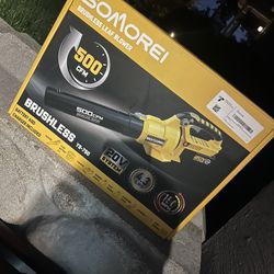 New Blower With charger and two batteries