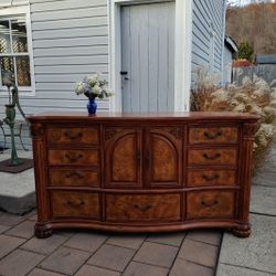 Italian Inspired Traditional Style Mahogany Wide Bedroom Dresser