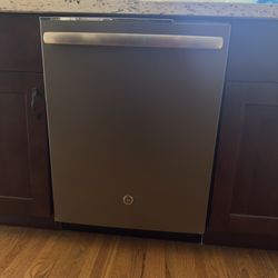 Dishwasher! Good Condition!
