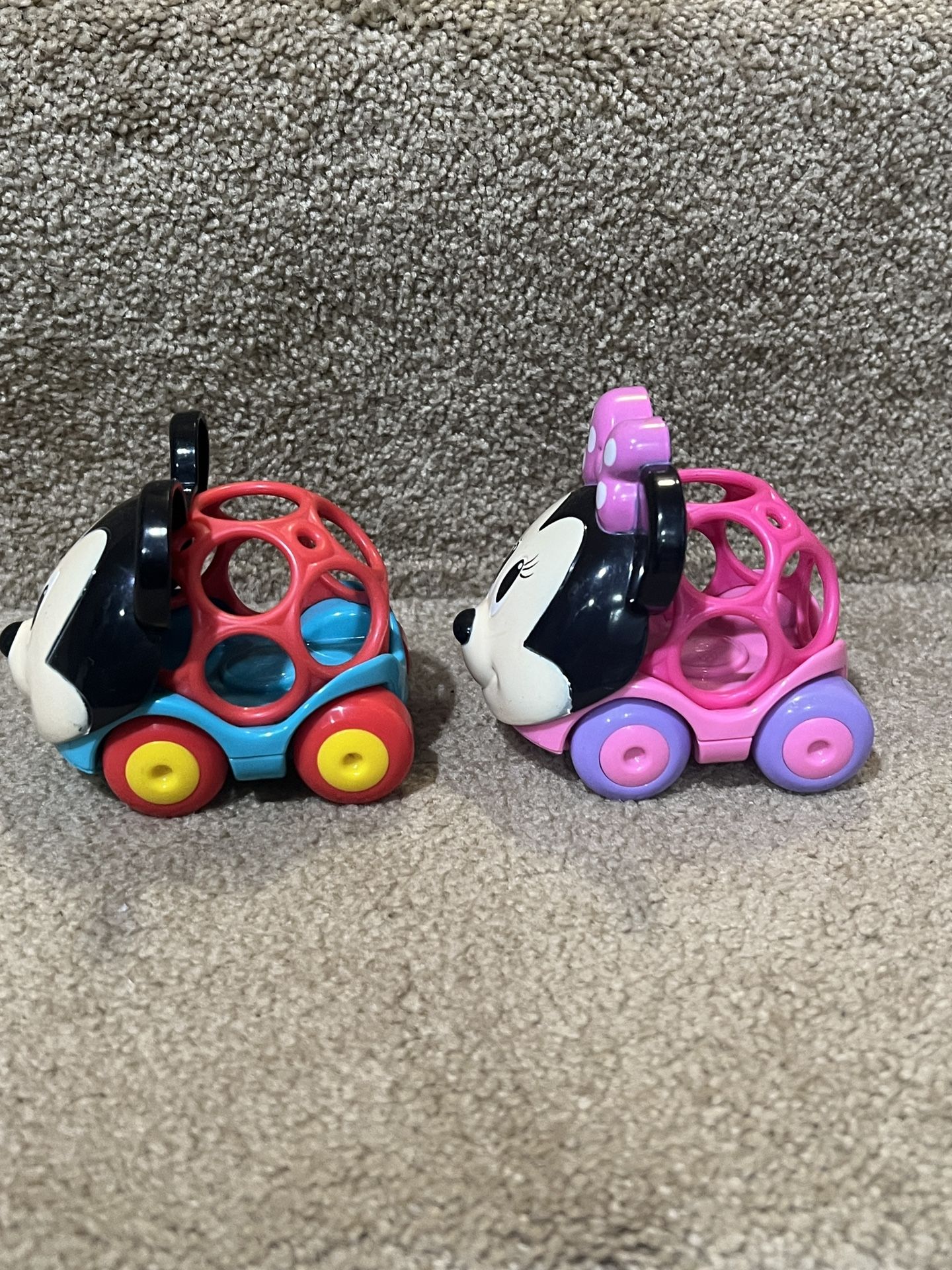 Oball Disney Baby Go Grippers Mickey Mouse Minnie Mouse Push Cars set of 2
