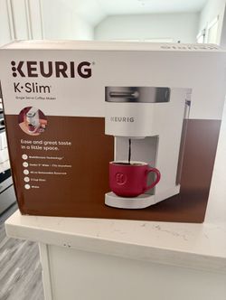 Bundle Deal: Brand new white Keurig K-Slim single-serve coffee maker (MultiStream tech) + 70 bonus pods