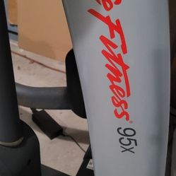 Lifetime Fitness 95X Elliptical 