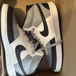 Nike Court Vision Mid sneakers