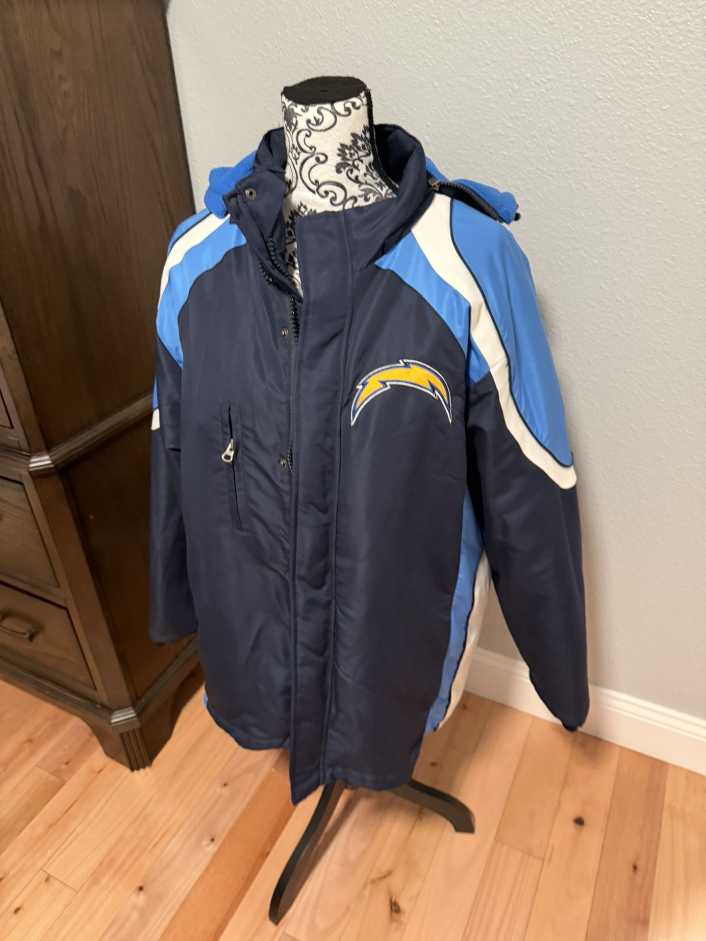 San Diego Chargers Parka Jacket Mens Extra Large Hooded Coat NFL Football
