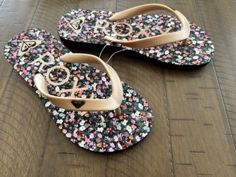 New Little Girl Roxy Sandals Size 1