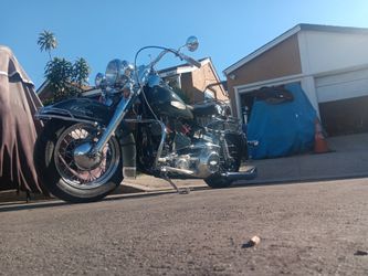 71 Harley Davidson FLH