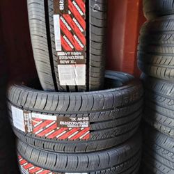 225/40ZR18 Set Of 4 Vantage New Tires
