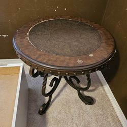 25.5 " Round Lamp Table