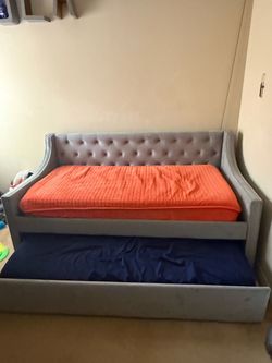 Daybed with Trundle